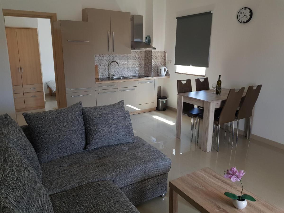 Apartmani Vrdoljak Malinska Exterior foto